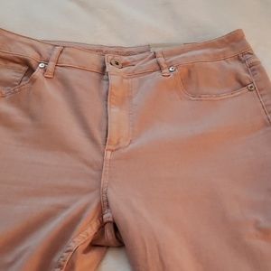 4/$15 3/$10 NWT Maurices mauve jeans